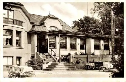 Ak Schulau Wedel in Schleswig Holstein, Blick auf Heinsohns Villen Restaurant, Terrasse