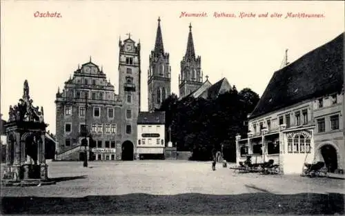 Ak Oschatz in Sachsen, Neumarkt, Rathaus, Kirche, alter Marktbrunnen