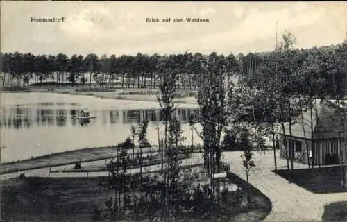 Ak Berlin Reinickendorf Hermsdorf, Blick auf den Waldsee, Uferweg