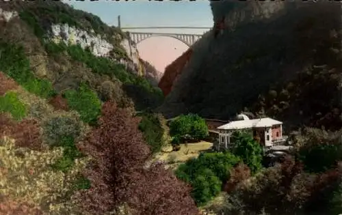 Ak Les Ponts de la Caille Savoie, et l'Etablissement de Bains