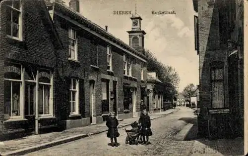 Ak Dieren Gelderland, Kerkstraat, Mädchen mit Puppenwagen