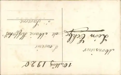 Foto Ak Porträt einer jungen Frau, Schwarze Bluse