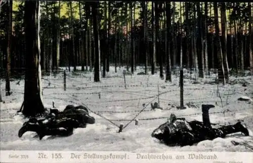 Ak Stellungskampf, Drahtverhau am Waldrand, deutsche Soldaten, 1. WK