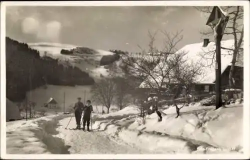 Ak Lenzkirch im Schwarzwald, Straße Lenzkirch-Saig, Winter