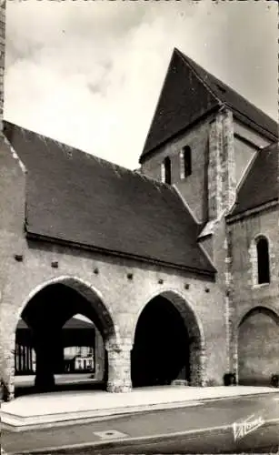 Ak Chateauneuf sur Loire Loiret, Kirche St. Martial, Torbogen, Place de la Vieille Halle