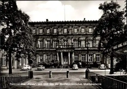 Ak Detmold in Nordrhein Westfalen, Palais, seit 1946 Sitz der Nordwestdeutschen Musikakademie