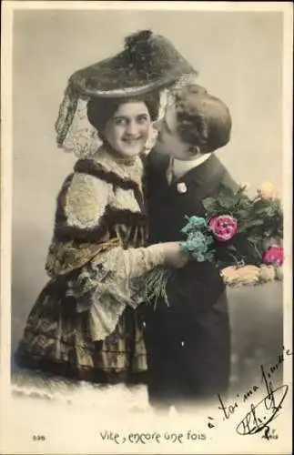 Set von 5 AK liebespaar mit einem  Blumenstrauß，Frau mit verschleiertem Hut