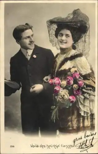 Set von 5 AK liebespaar mit einem  Blumenstrauß，Frau mit verschleiertem Hut
