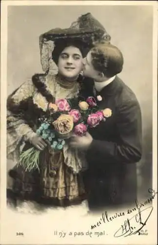 Set von 5 AK liebespaar mit einem  Blumenstrauß，Frau mit verschleiertem Hut