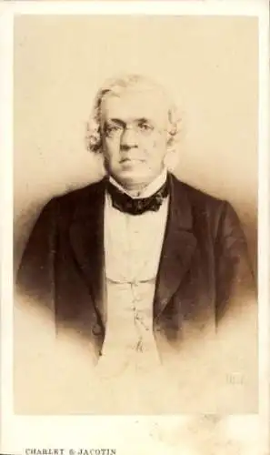 CdV Schriftsteller William Makepeace Thackeray, Portrait