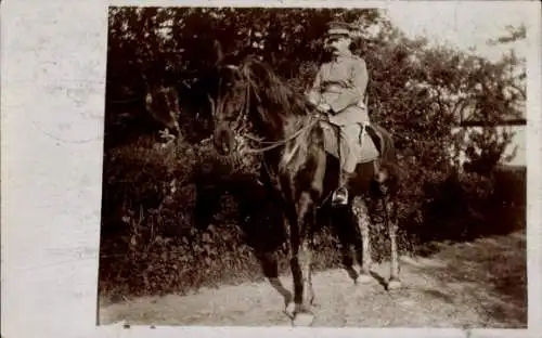 Foto Ak Deutscher Soldat in Uniform, Kgl. Preuß. Res. Div. 33, I WK