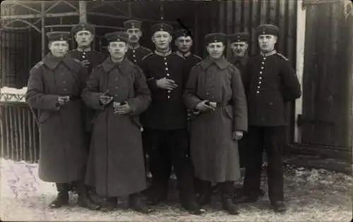 Foto Ak Deutsche Soldaten in Uniformen, Reserve Infanterie Regiment 202