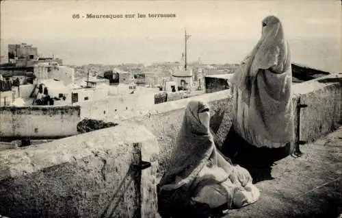 Ak Maghreb, Verschleierte Frauen, Terrasse