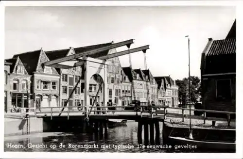 Ak Hoorn Nordholland Niederlande, Blick auf den Korenmarkt, Brücke