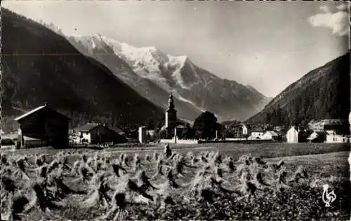 Ak Argentières Haute-Savoie, vue generale, Mont-Blanc, Dome, l'Aiguille du Gouter