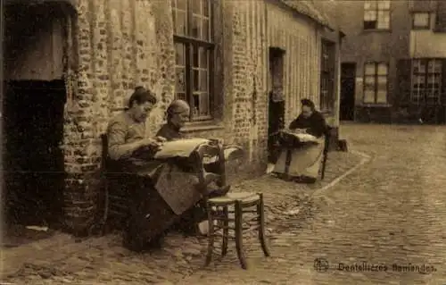 Ak Klöpplerinnen bei der Arbeit, Klöppelwerk, Belgische Tracht