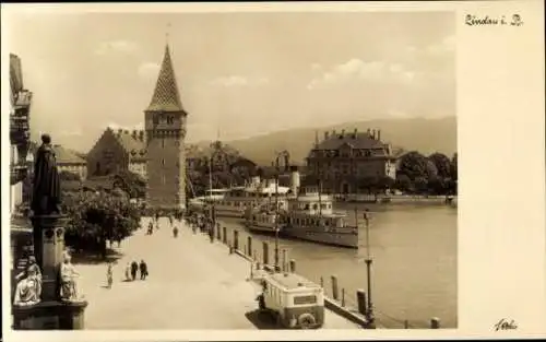 Ak Lindau am Bodensee Schwaben, Partie am Hafen, Autobus, Salondampfer