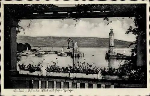Ak Lindau am Bodensee Schwaben, Blick auf Hafen-Einfahrt