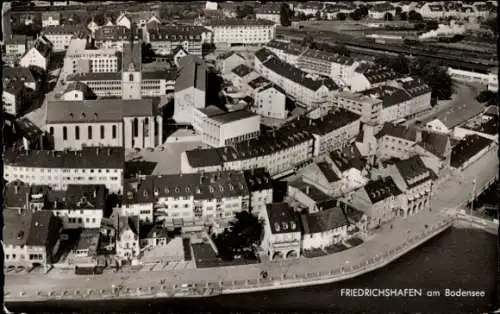 Ak Friedrichshafen am Bodensee, Neu erbaute Altstadt mit Rathaus, Sankt Nikolaus-Kirche