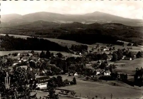 Ak Lückendorf Oybin Oberlausitz, Zittauer Gebirge, Blick von der Felsengasse, Kurhaus