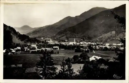 Ak Thônes Haute Savoie, vue generale, au fond les Aravis