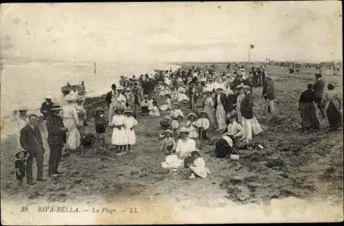 Set von 50 Ak  Riva Bella Menschen am Strand