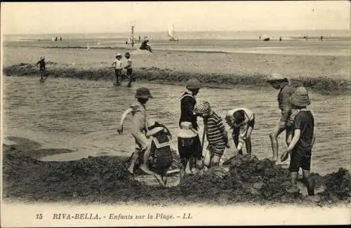 Set von 50 Ak  Riva Bella Menschen am Strand