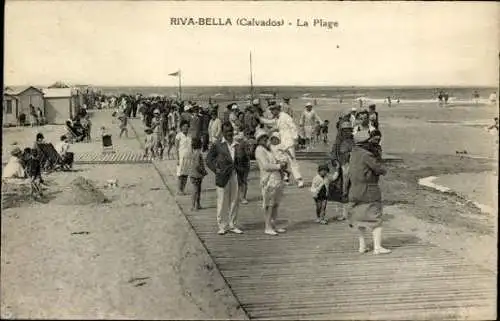 Set von 50 Ak  Riva Bella Menschen am Strand