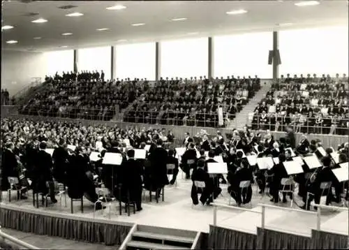 Set von 5 Fotos Wismar Sport und  Mehrzweckhalle Konzert