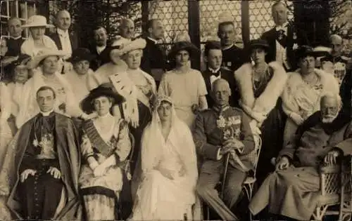 Foto Ak König Ludwig III von Bayern, Kronprinz Rupprecht, Marie Gabriele in Bayern, Hochzeit