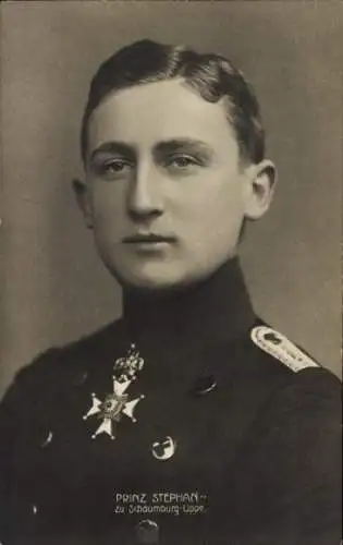 Ak Prinz Stephan zu Schaumburg-Lippe, Portrait, Uniform, Orden