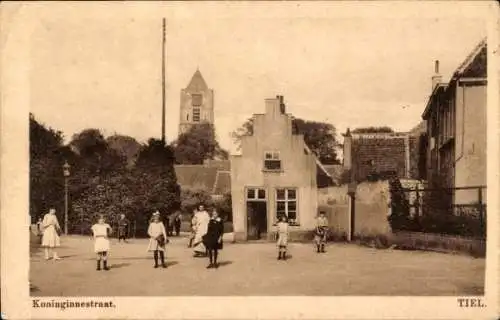 Ak Tiel Gelderland, Koninginnestraat