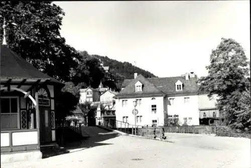 Foto Ak Schwarzburg in Thüringen, Partie am Platz