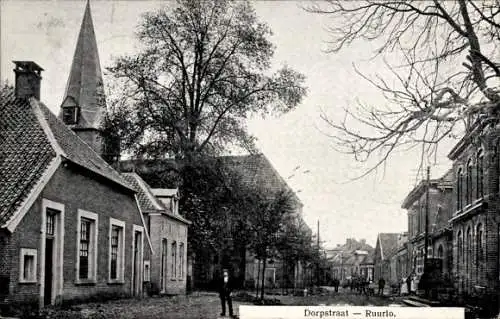 Ak Ruurlo Gelderland, Dorpstraat