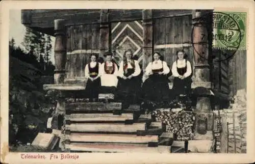 Ak Telemarken Norwegen, Fra Bolkesjo, Frauen in Tracht