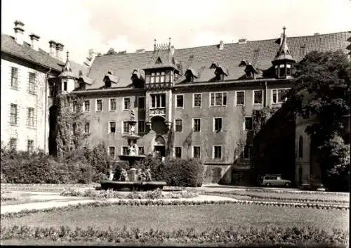 Ak Meiningen in Thüringen, Schlosshof