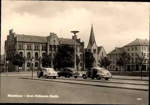 Ak Merseburg an der Saale, Ernst-Thälmann-Straße, Autos