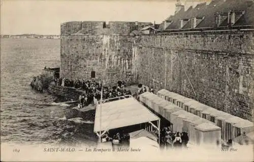 Ak Saint Malo Ille et Vilaine Bretagne, Remparts a Maree haute