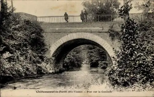 Ak Chateauneuf la Foret Haute Vienne, Pont sur la Combade