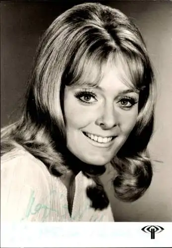 Ak Schauspielerin Victoria Voncampe, Portrait, Autogramm