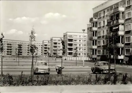 Ak Waren an der Müritz, Carl Moltmann-Straße, Trabant