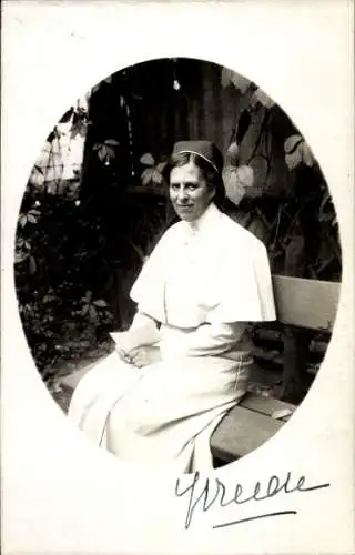 Foto Ak Gleiwitz Oberschlesien, Niederländisches Rotes Kreuz, Krankenschwester, Portrait