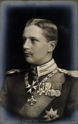 Ak Eitel Friedrich Prinz von Preußen, Portrait, Uniform, Orden, Abzeichen