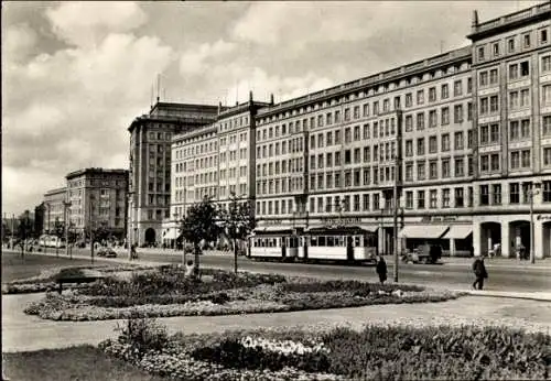 Ak Magdeburg an der Elbe, Wilhelm Pieck Allee, Straßenbahn