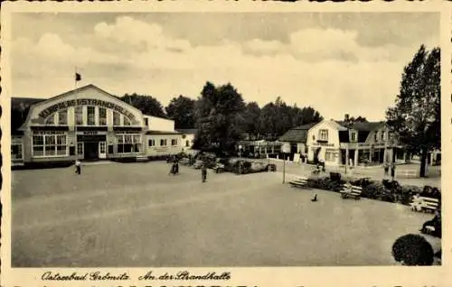 Ak Ostseebad Grömitz in Holstein, an der Strandhalle