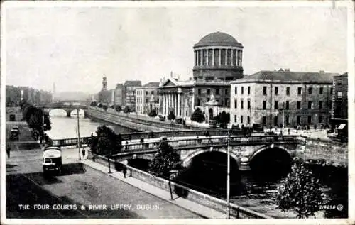 Ak Dublin Irland, Four Courts, Fluss Liffey