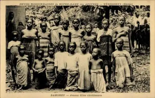 Ak Dahomey Benin, Missionsschwestern von Notre-Dame des Apotres, junge christliche Mädchen