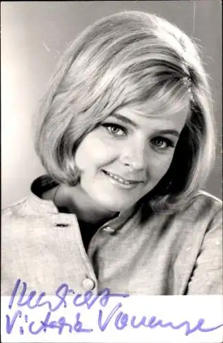 Ak Schauspielerin Victoria Voncampe, Portrait, Autogramm
