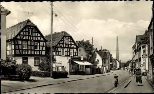 Ak Hermsdorf in Thüringen, Stalinstraße, Fachwerkhäuser