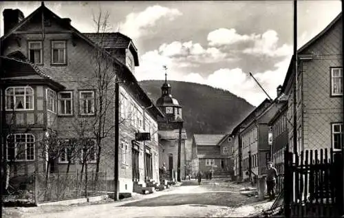 Ak Oberschönau Thüringen, Straße, Kirche, Passanten